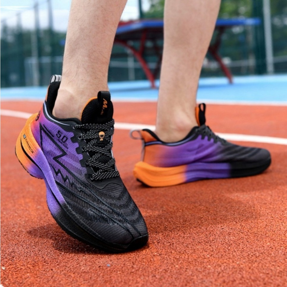 Брендовые мужские кроссовки из – обзор и цена Sports Equipment Brand